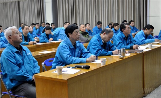 董事長陳根喜、總經(jīng)理陳學(xué)鋒等公司高層出席論壇