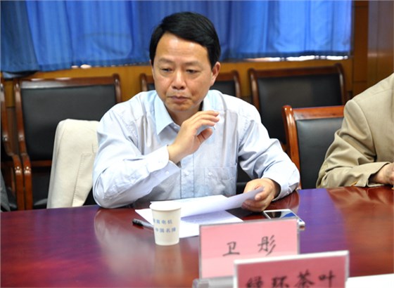 縣市場監(jiān)管局黨組書記、局長衛(wèi)彤講話